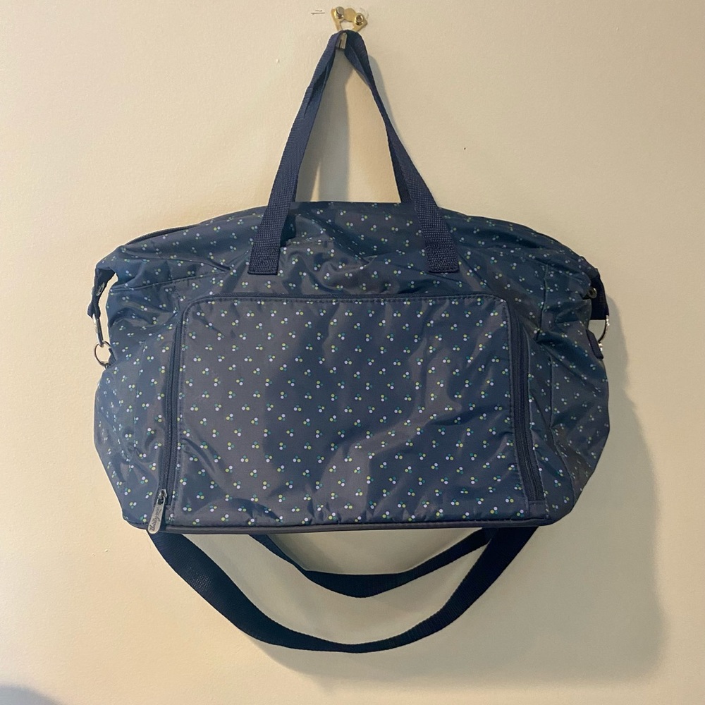 Thirty one essential carry all tote.